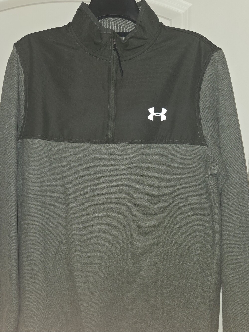 Under Armour Men's Two-Tone Half-Zip Performance Pullover - Green- Mens Medium